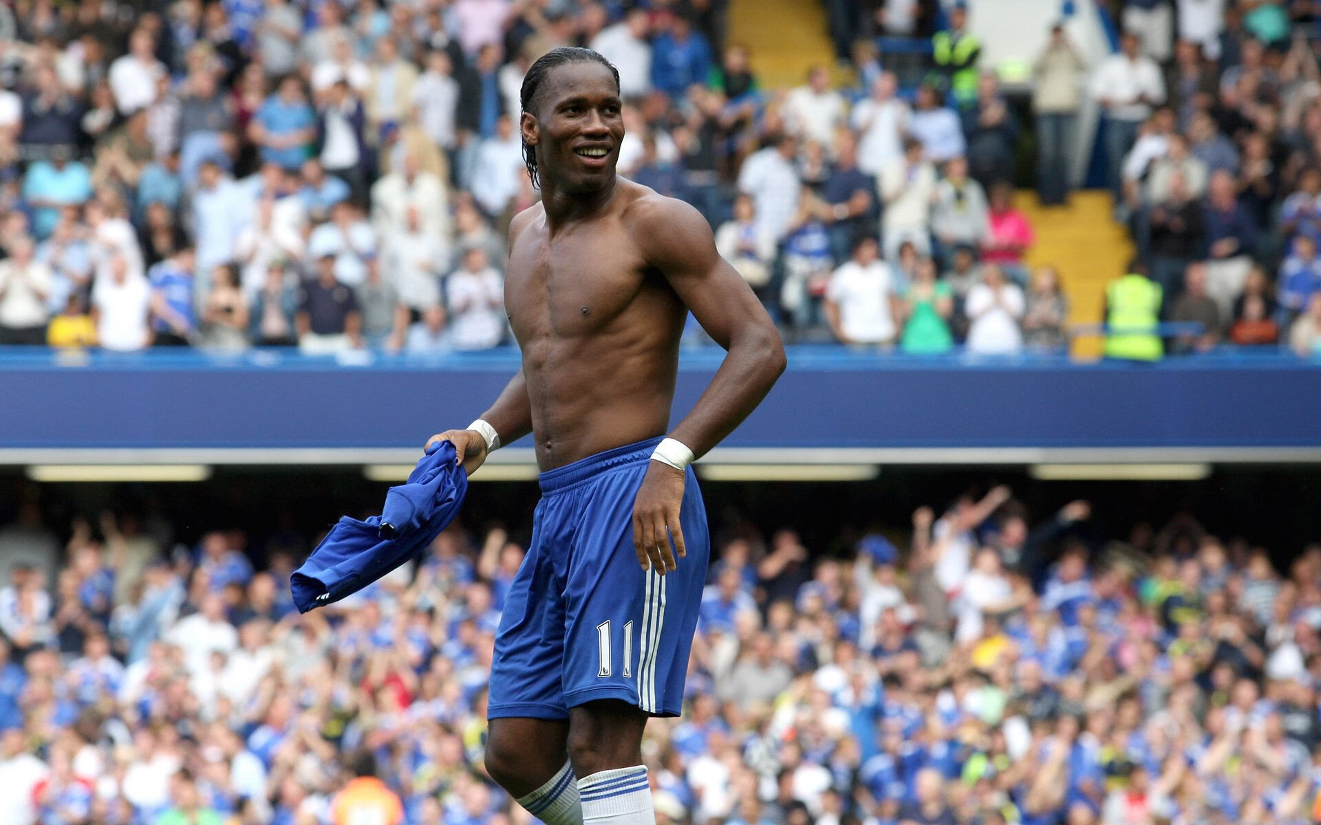 浓眉哥意外战胜尤文图斯，表现优异引爆全场！全场沸腾不已